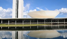 Deputados reclamam da ausência do governo Federal em audiência pública