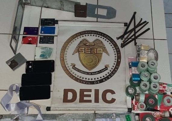 Trio é preso em flagrante enquanto tentava instalar frentes falsas em caixas eletrônicos