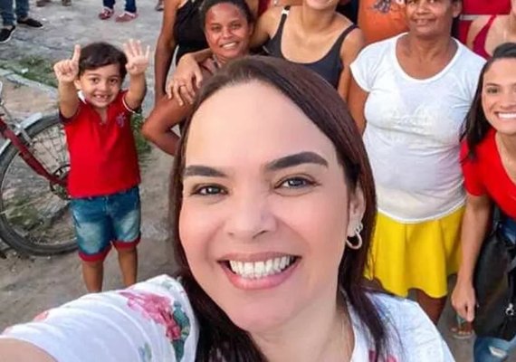 Ex-prefeita desiste da disputa eleitoral em Passo de Camaragibe