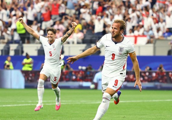 Harry Kane brilha e Inglaterra vence Croácia por 4 a 2 na estreia
