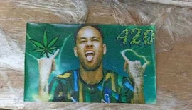 Mais de 800 kg de maconha com o rosto de Neymar são apreendidos pela polícia