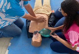 Projeto de extensão em AL avança no ensino de práticas de primeiros socorros à comunidade escolar