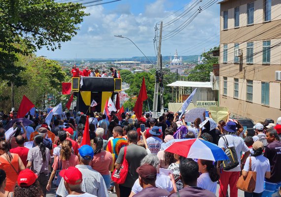 Vítimas da Braskem fazem novo protesto por resoluções imediatas, nesta quarta (13), em Maceió