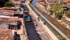 Motociclista mostra novo acesso ao Vale Reginaldo após obras de pavimentação