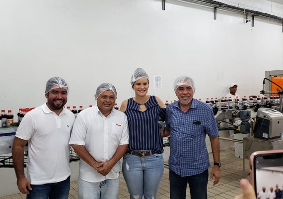 Pindorama recebe visita da Secretária de Tecnologia do Estado