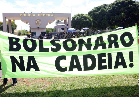 Bolsonaro ficará em cela da PF com 12 m², frigobar e banheiro privado
