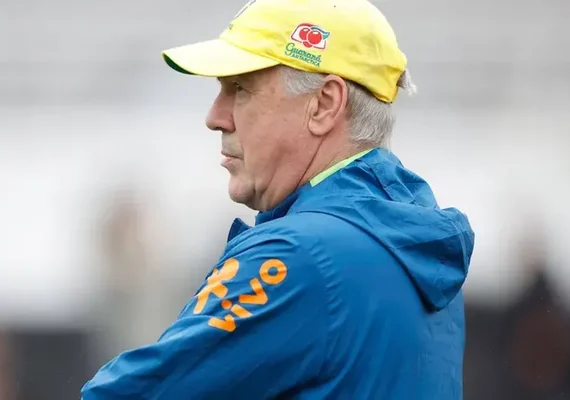 Ancelotti inicia treinos na Coreia ainda sem time definido