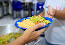 Novo cardápio da alimentação escolar com produtos da agricultura familiar é divulgado