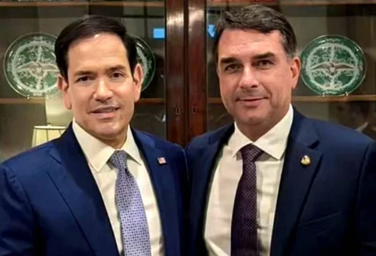 Novo tarifaço de Trump só salvaria Flávio Bolsonaro em um país de otários e apátridas
