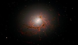 Telescópio revela como buracos negros crescem em galáxias jovens