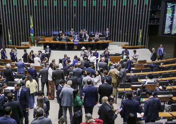 Câmara aprova novas regras para concessão do seguro-defeso