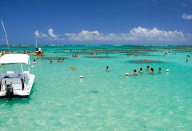 Governo de Alagoas fará plano de recuperação do turismo, antecipa Renan Filho
