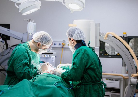 Realizada primeira neurocirurgia de descompressão medular em hospital público de Alagoas