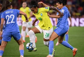 Seleção feminina perde por 2x1 para a França pela Copa do Mundo