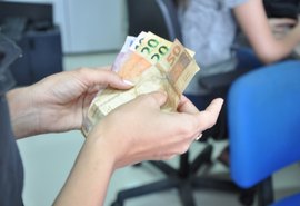 Governo de Al antecipa pagamento da segunda faixa salarial dos servidores
