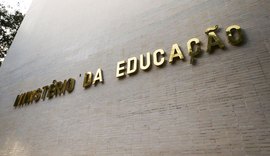 Ao menos 1,4 milhão de alunos somem dos cálculos do MEC para repasse de recursos