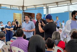 Davi vai a Arapiraca e participa de evento de saúde no bairro Primavera