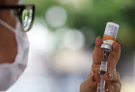 Vacinas contra covid-19 serão atualizadas contra novas variantes