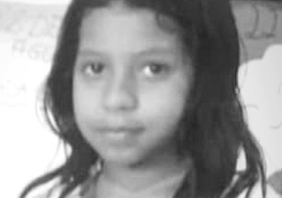 Menina que morreu em Messias sofreu choque quando tentava buscar a bola em terreno privado