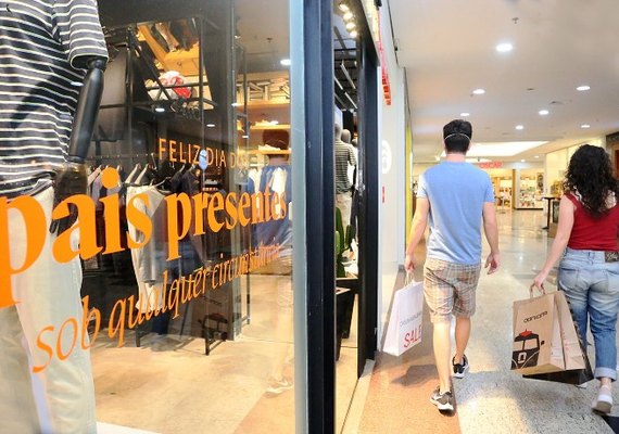 Dia dos Pais vai movimentar R$ 33 milhões na economia de Maceió