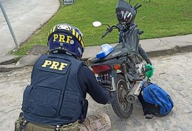 PRF prende homem que transportava 1kg de maconha em Murici