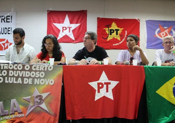 PT de AL aprova “aliança ampla” com grupo de Renan Filho