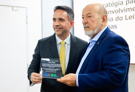 Paulo Dantas recebe homenagem do setor leiteiro alagoano