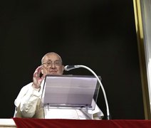 Papa permanece estável e sem novos episódios de insuficiência respiratória, diz Vaticano