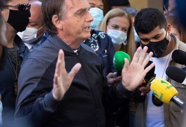 'Se eu perder o apoio popular, acabou', diz Bolsonaro a apoiadores