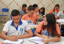 Confirmação de matrículas da Educação de Jovens e Adultos termina nesta sexta-feira (8)