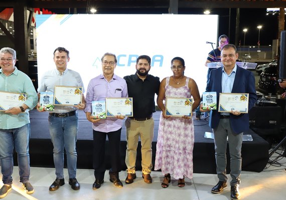 CPLA presta homenagens com entrega da Comenda Silvânio Barbosa em solenidade na Pecuária