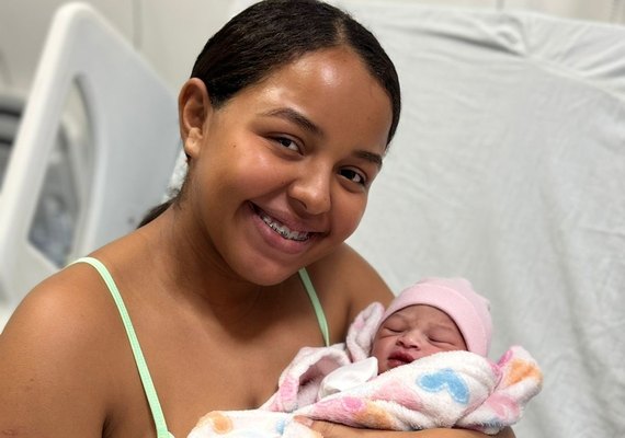 Bebê nasce nos primeiros minutos de 2026 na rede pública de Alagoas