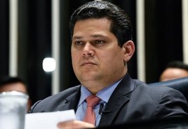 Presidente da República em exercício vem a AL visitar praias atingidas por óleo