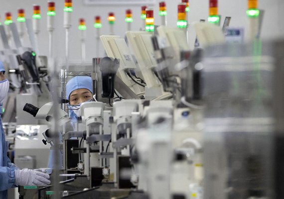 Exportações chinesas crescem 25% em um ano e reforçam liderança sobre os EUA