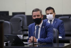 Deputado volta a criticar política de preços dos combustíveis em AL