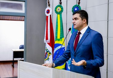 Rui Palmeira questiona aplicação milionária do IPREV em banco em crise