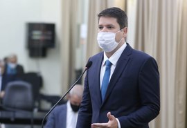 Deputado pede aprovação de projeto que acaba com desconto de 14% para os aposentados