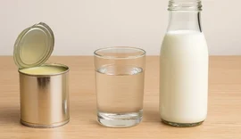 Leite condensado diluído vira leite? Vídeos virais levantam debate sobre valor nutricional