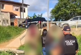 Polícia prende suspeitas de roubar e matar motorista por app em Maceió
