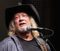 Morre, aos 71 anos, John Anderson, lenda da música country