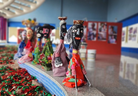Terreiro de Brincantes: exposição reúne obras de mestres da cultura popular alagoana