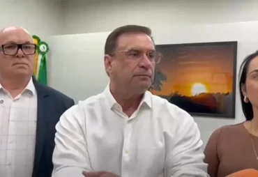 Luciano Barbosa “confunde” o governo enquanto se move para a oposição