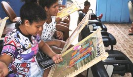 Oficinas mantêm viva a tradição do bordado filé na região lagunar de Alagoas