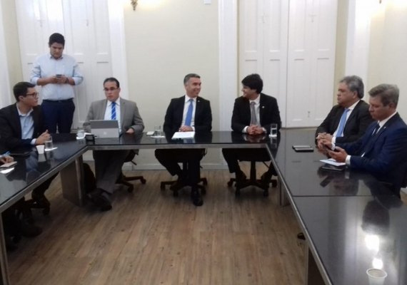 Secretário explica na ALE gasto milionário com Missão à China