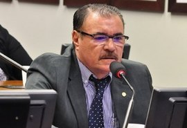 Cícero Almeida está fora da disputa eleitoral na capital