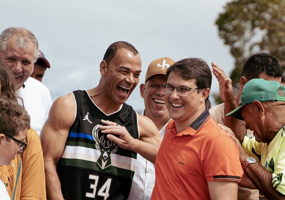 Olho d’Água das Flores recebe, mais uma vez, o capitão do Penta, Cafu