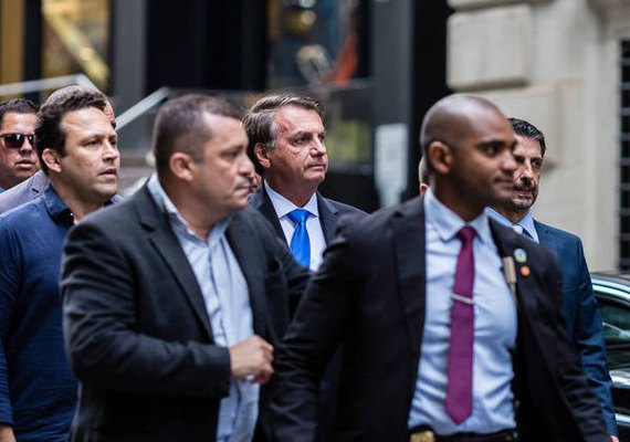 Após Queiroga testar positivo, Bolsonaro e comitiva ficarão isolados por 5 dias