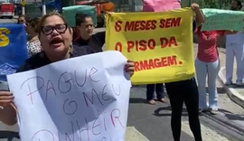 Profissionais do Hospital Veredas protestam contra salários atrasados: 'pessoas sem dinheiro para comer'