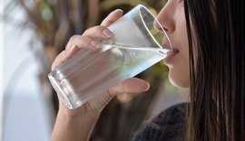 Quanto de água devemos beber por dia para nos hidratar?