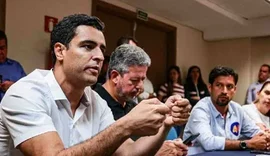 Pressão além da conta: JHC pode se rebelar contra Lira e implodir PL